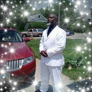 Meet your Posher, Sharrieff